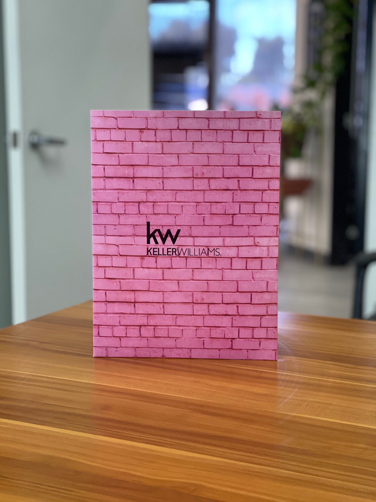 Keller Williams Folders "Pink Wall" - Image 5